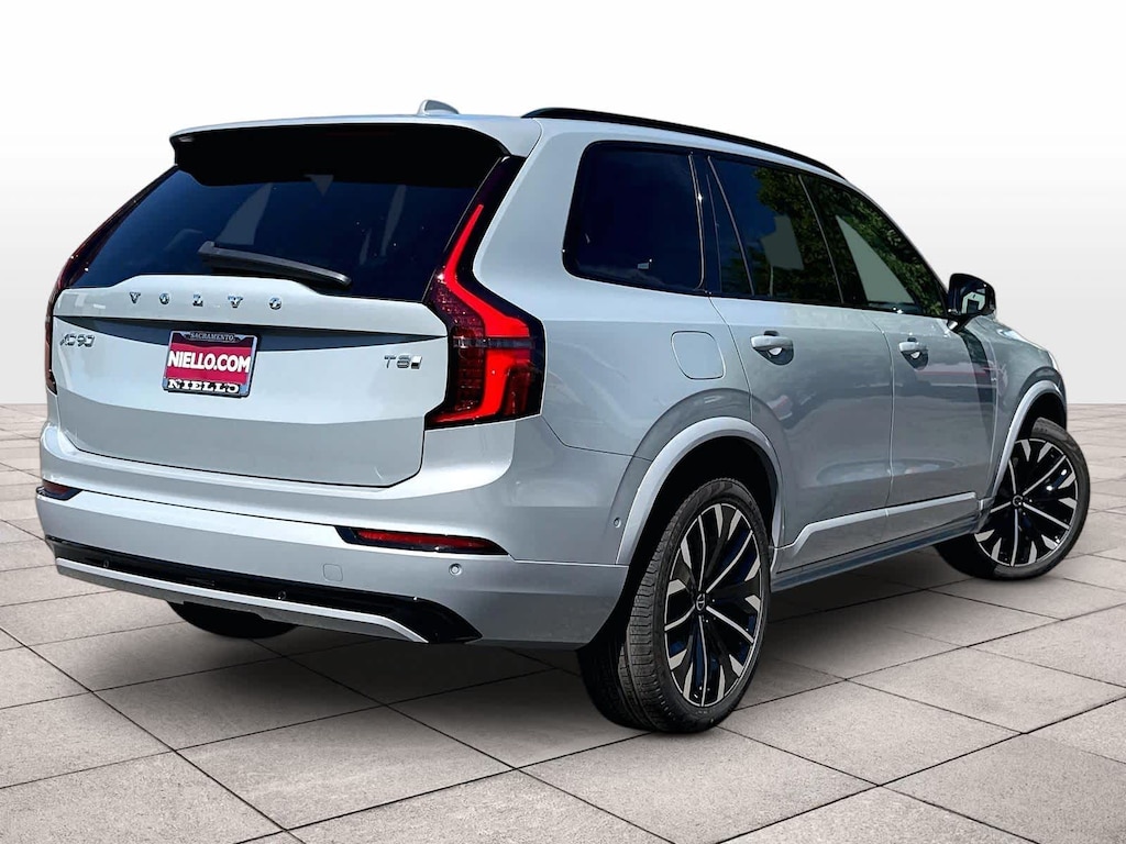 New 2026 Volvo XC90 plug-in hybrid T8 Ultra Dark Theme 7-Seater SUV