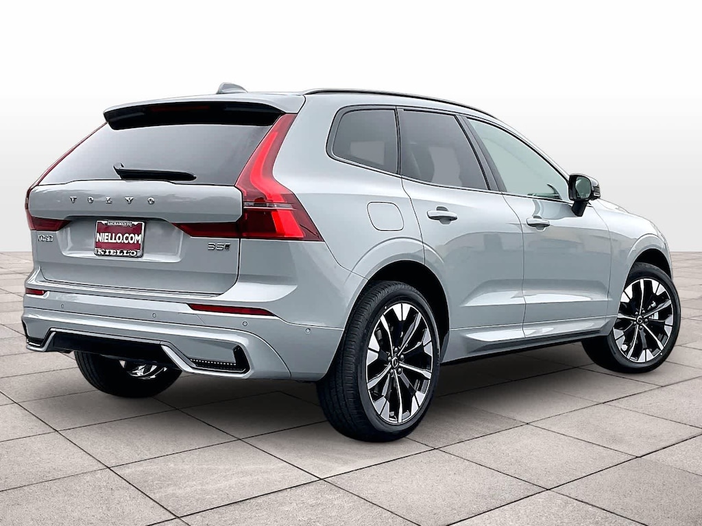 New 2026 Volvo XC60 B5 Plus SUV