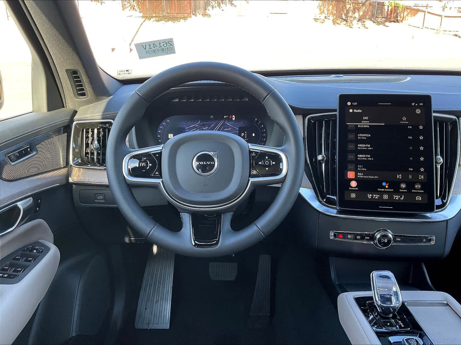 2026 Volvo XC90 Plus - Photo 15