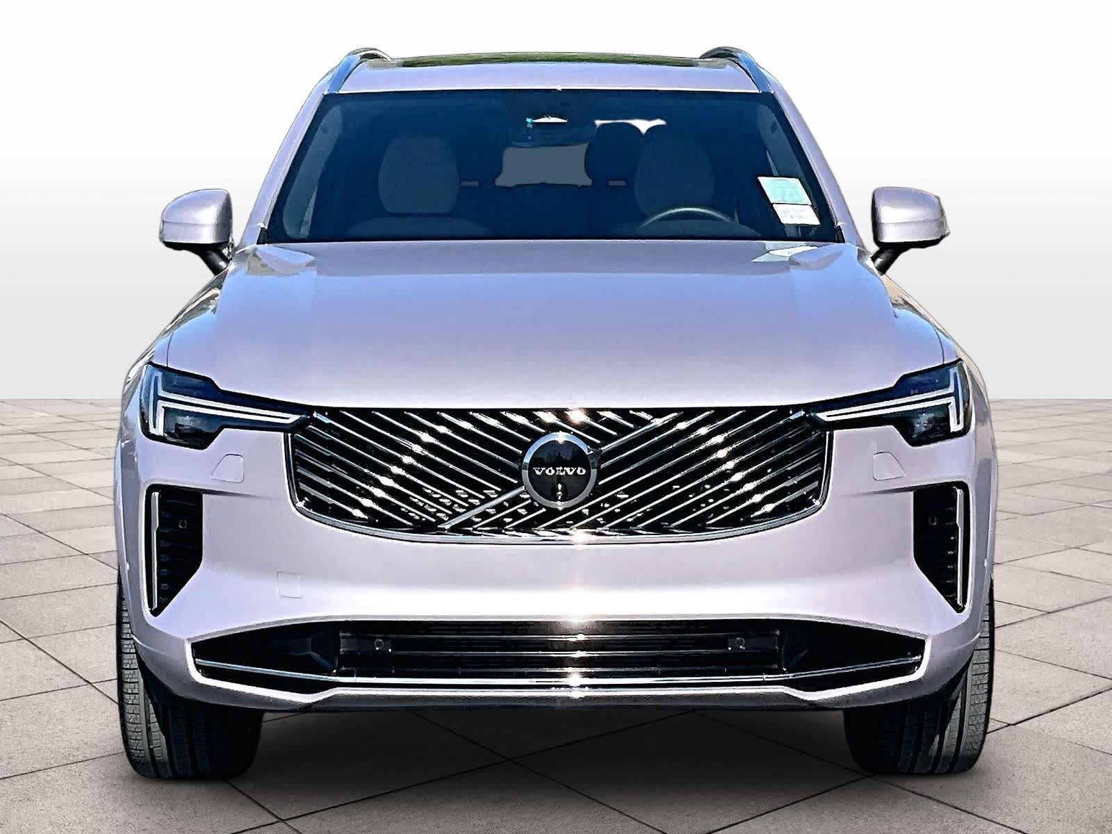 2026 Volvo XC90 Plus photo 2
