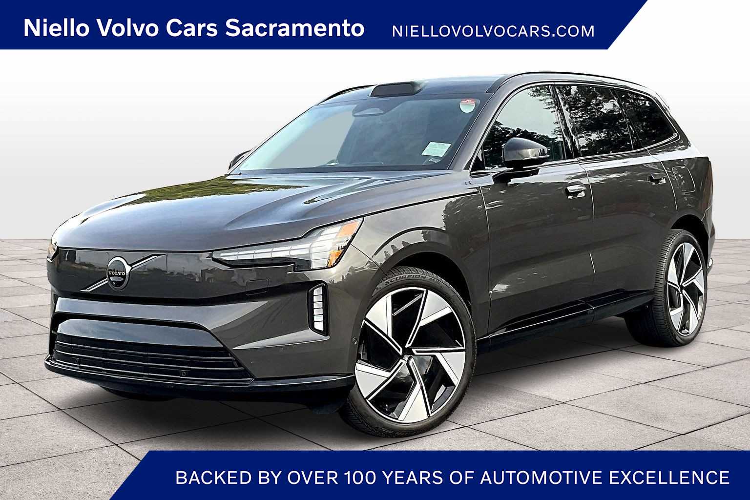 2025 Volvo EX90 Ultra's photo