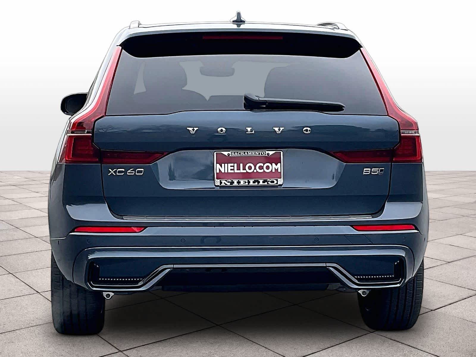 2026 Volvo XC60 B5 Plus photo 5