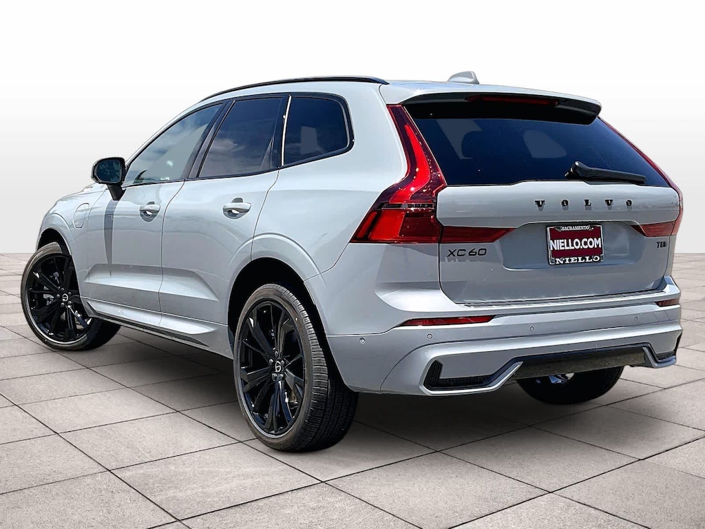 New 2026 Volvo XC60 plug-in hybrid T8 Ultra Black Edition SUV
