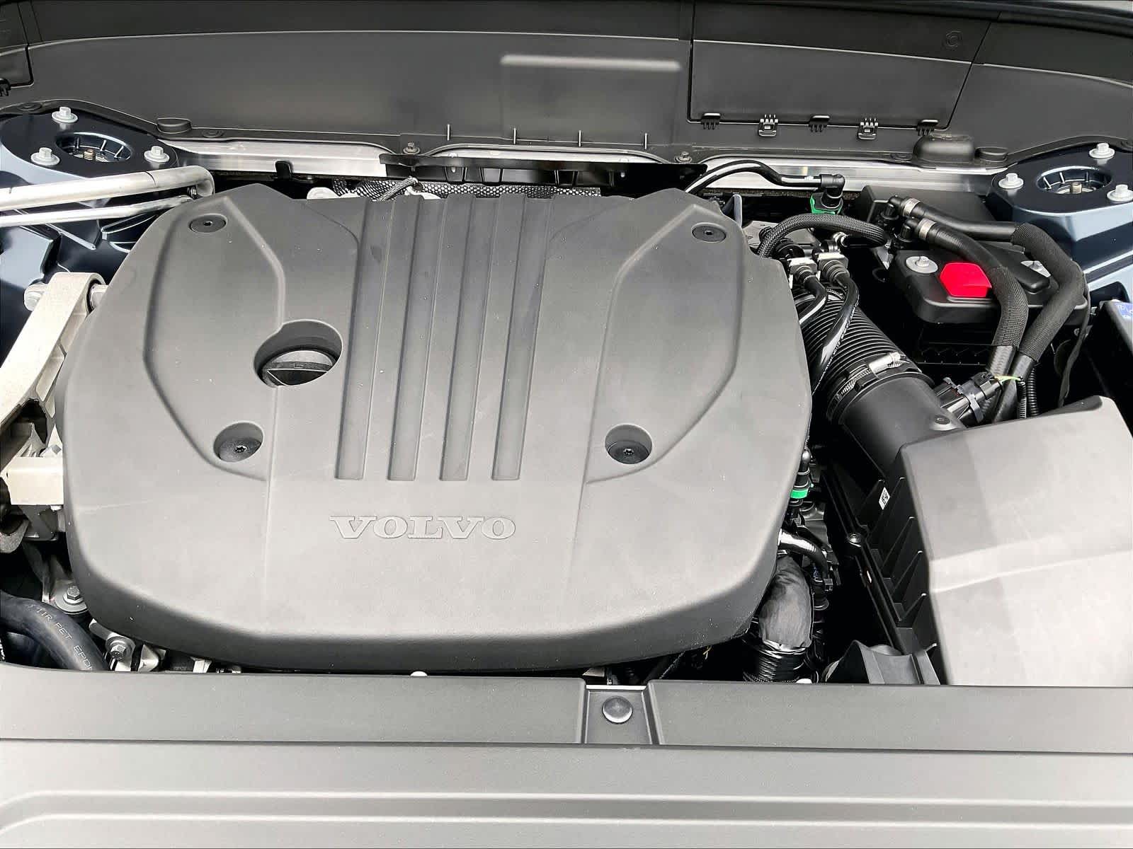 2026 Volvo XC90 Plus - Photo 13
