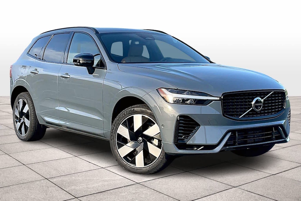 Certified 2024 Volvo XC60 Recharge Plug-In Hybrid Ultimate Dark Theme T8 eAWD PHEV