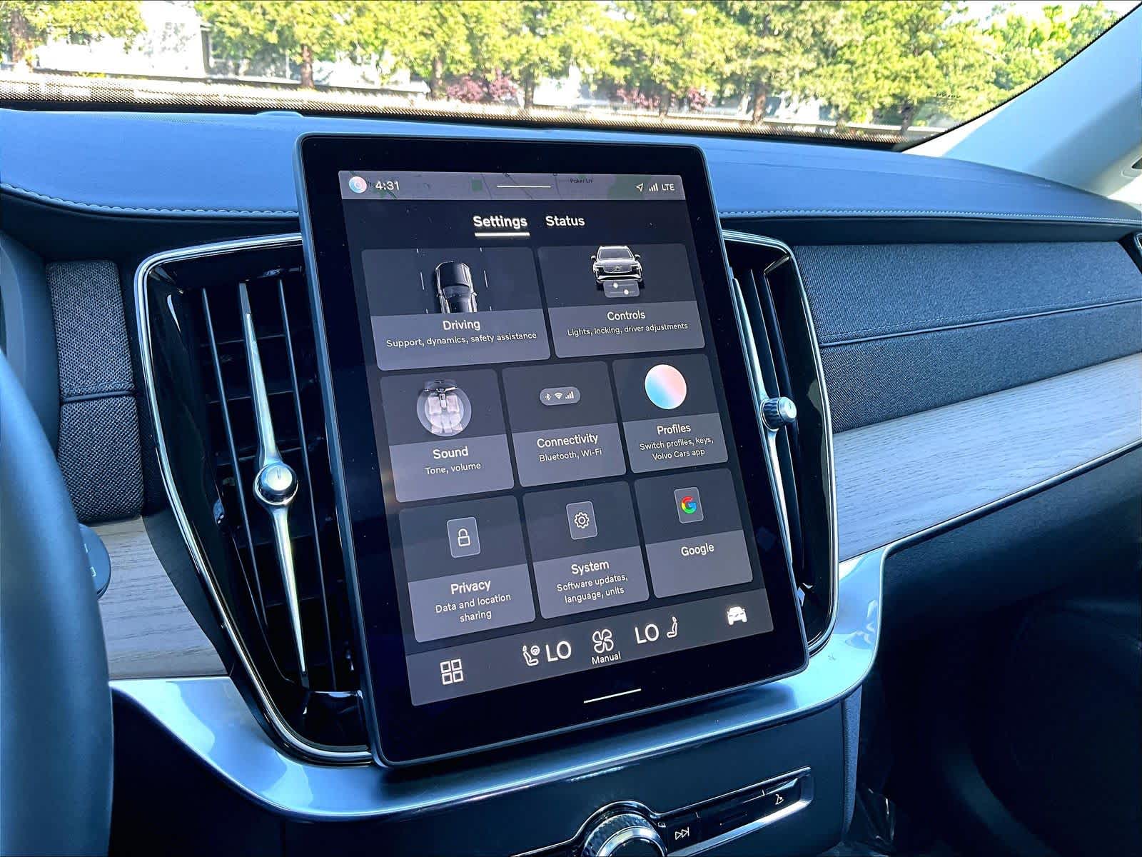 2025 Volvo XC90 Core - Photo 37