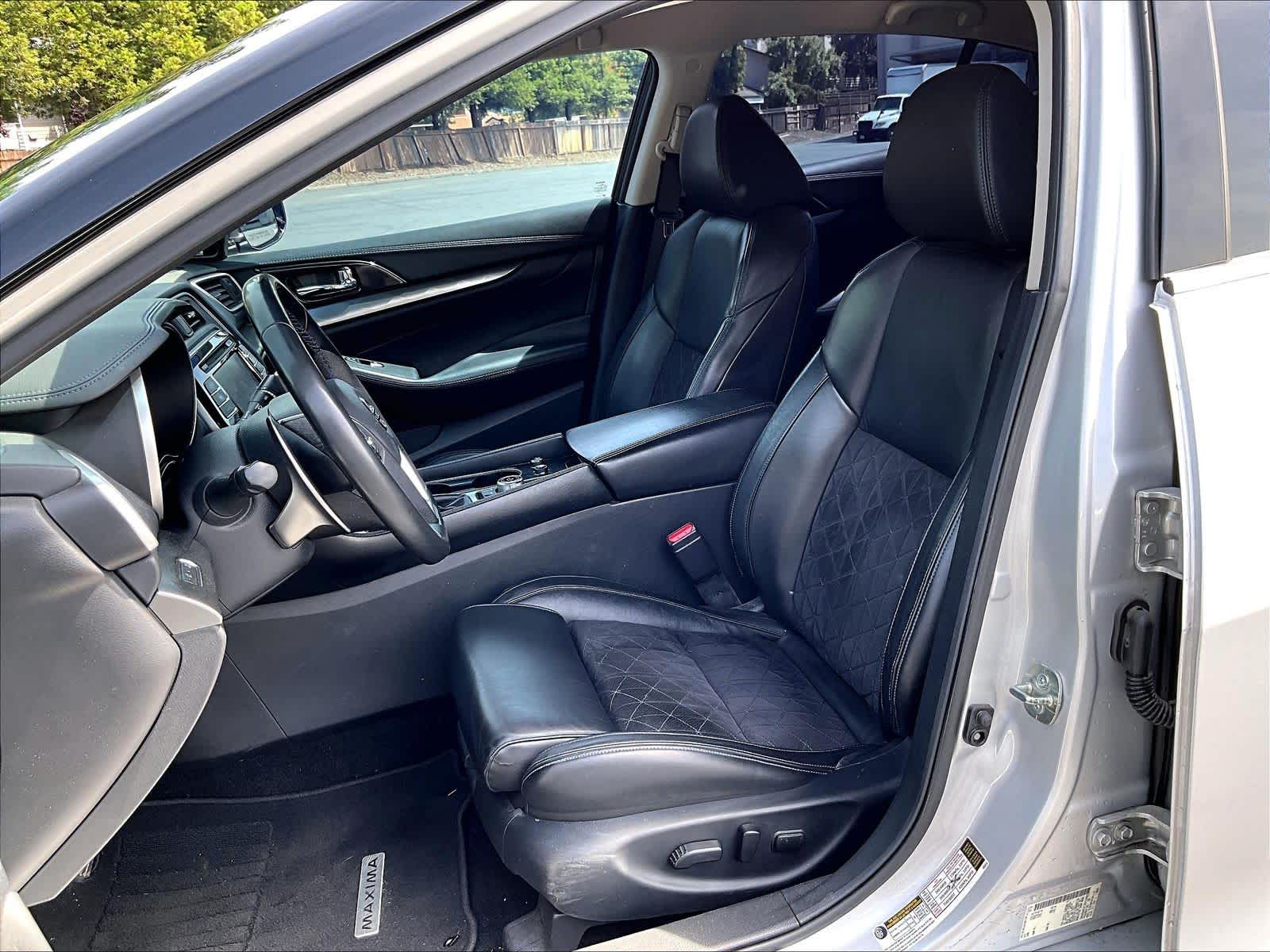 2018 Nissan Maxima SR photo 4