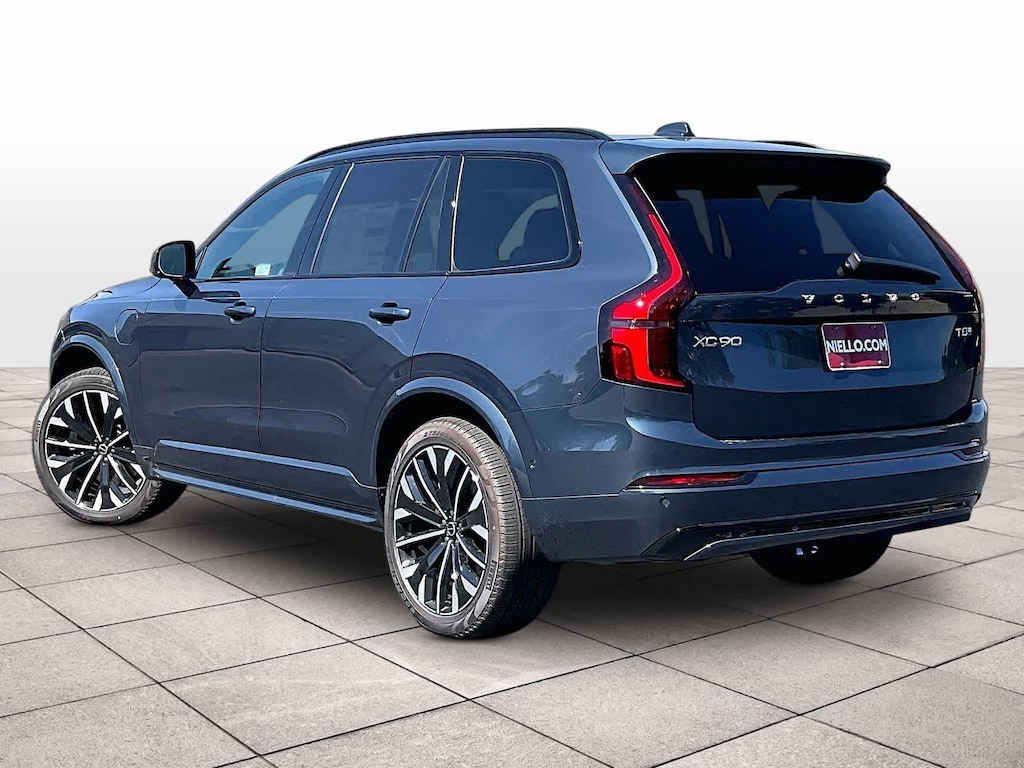 New 2026 Volvo XC90 plug-in hybrid T8 Ultra Dark Theme 7-Seater SUV
