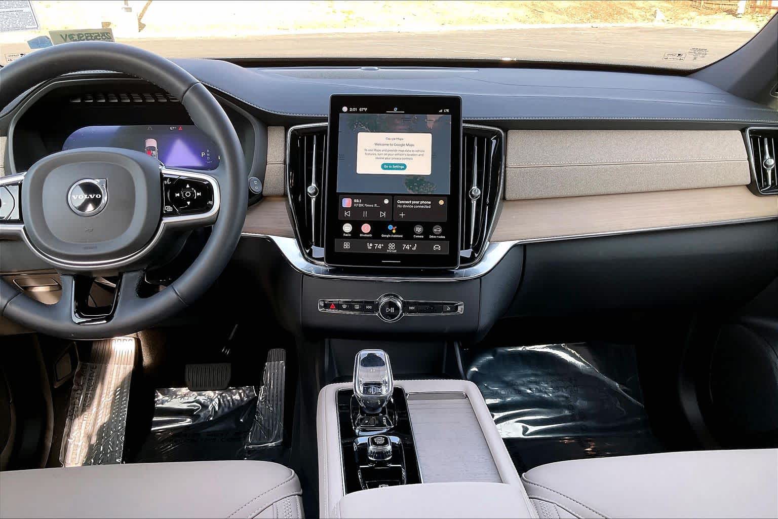 2025 Volvo XC90 Core - Photo 7