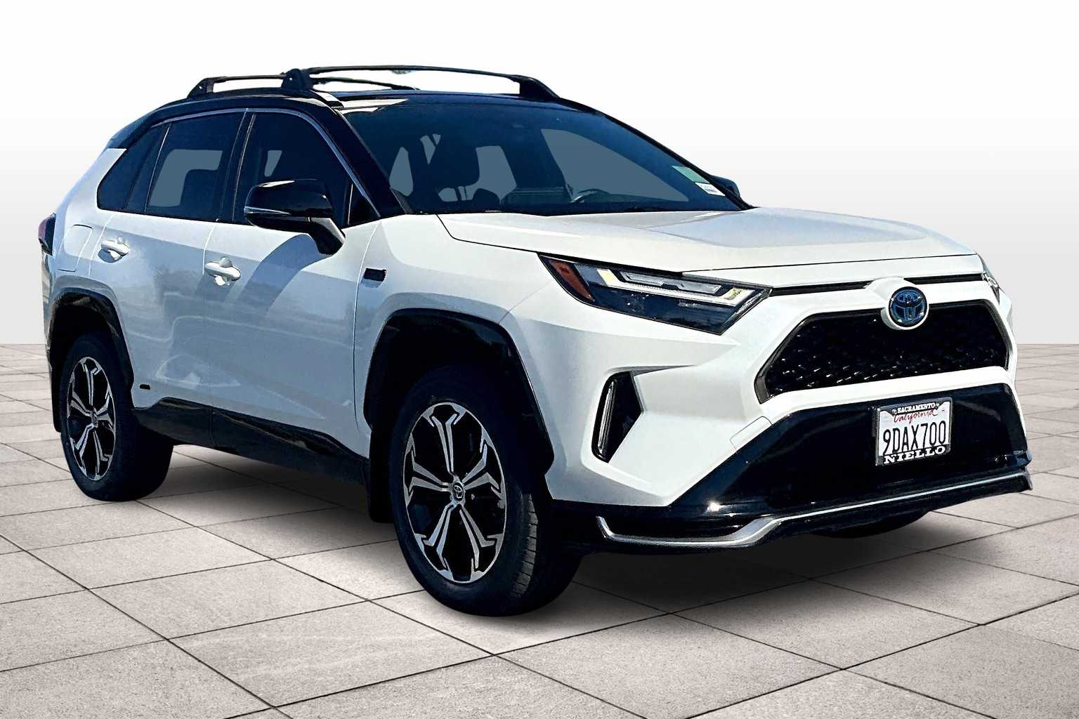 Used 2022 Toyota RAV4 XSE with VIN JTMEB3FV0ND103021 for sale in Northfield, Minnesota