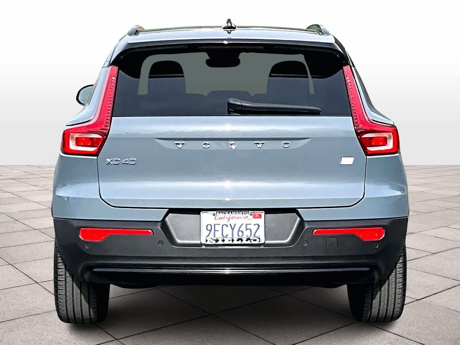 2023 Volvo XC40 Recharge Pure Electric Ultimate photo 4