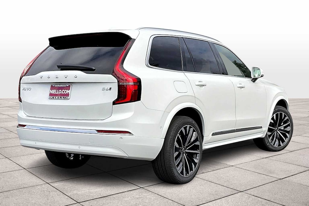 New 2026 Volvo XC90 B6 Plus 7-Seater SUV