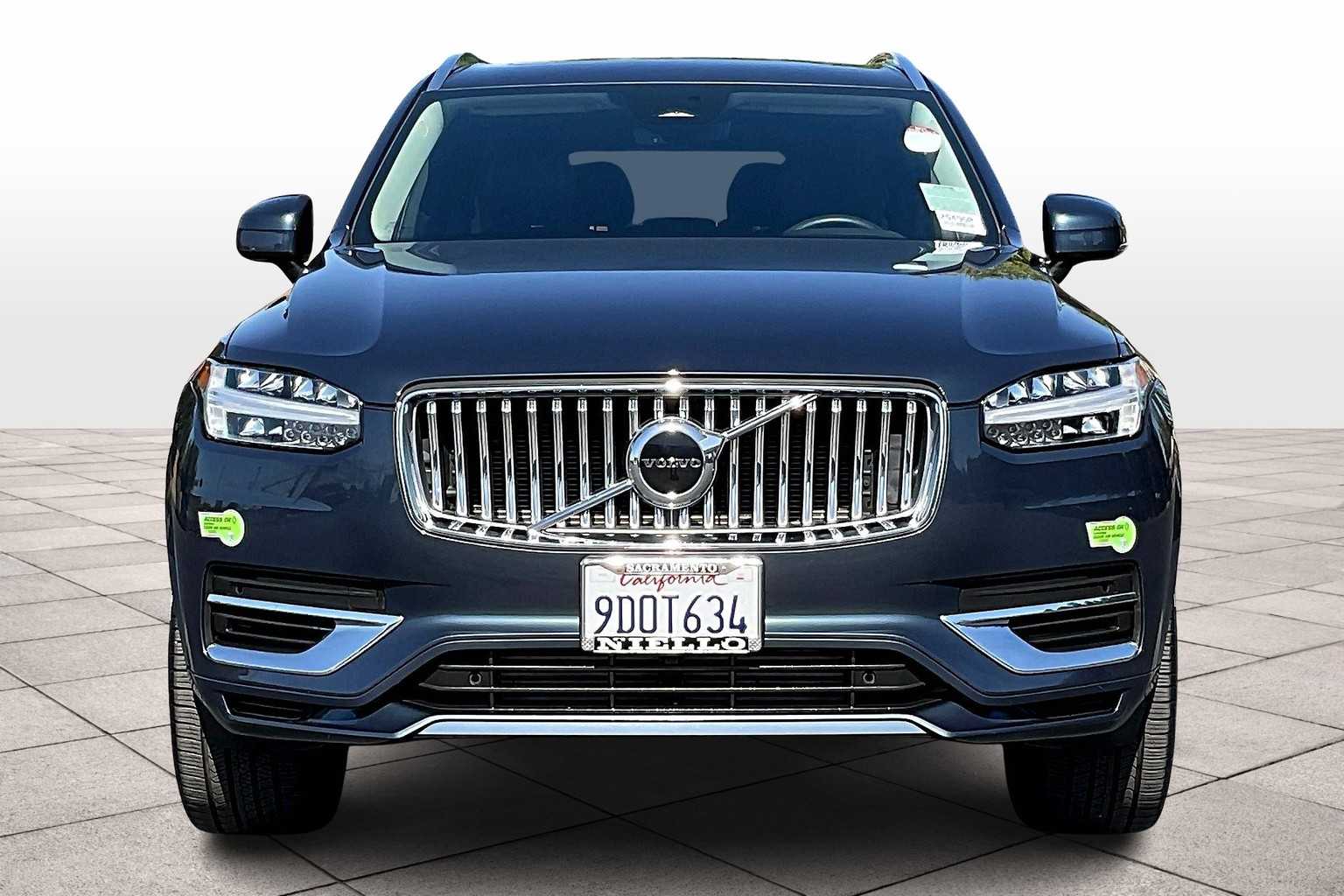 2023 Volvo XC90 Recharge Core photo 2