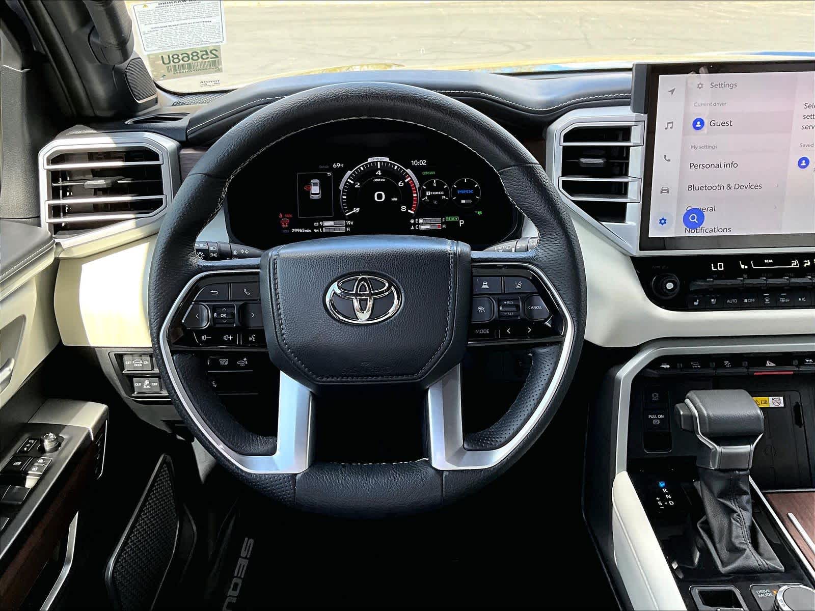 2023 Toyota Sequoia Capstone photo 5