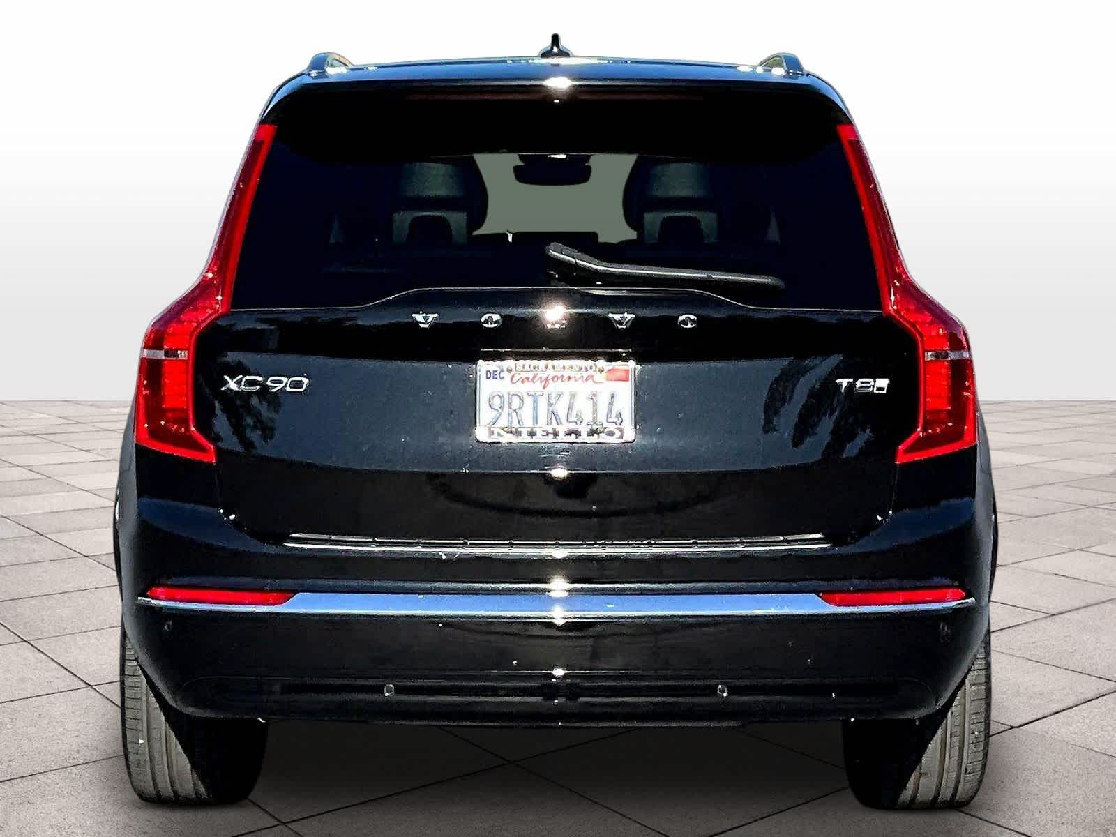 2025 Volvo XC90 Plug-In Hybrid Plus photo 4