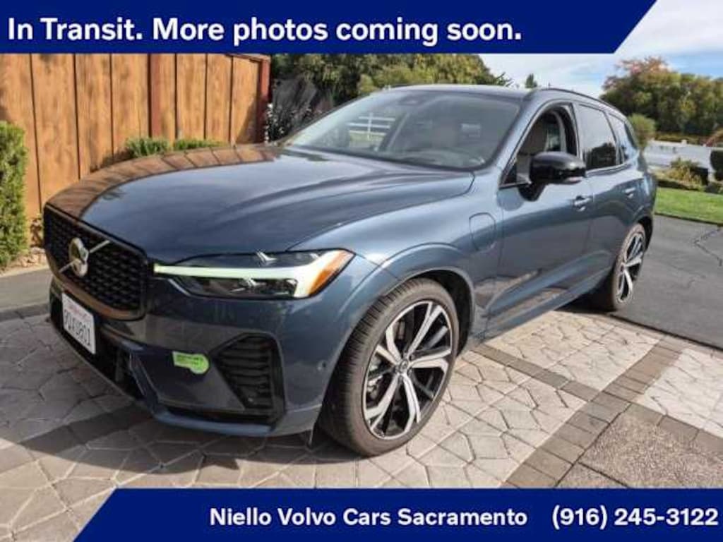 Certified 2023 Volvo XC60 Recharge Plug-In Hybrid Ultimate Dark Theme
