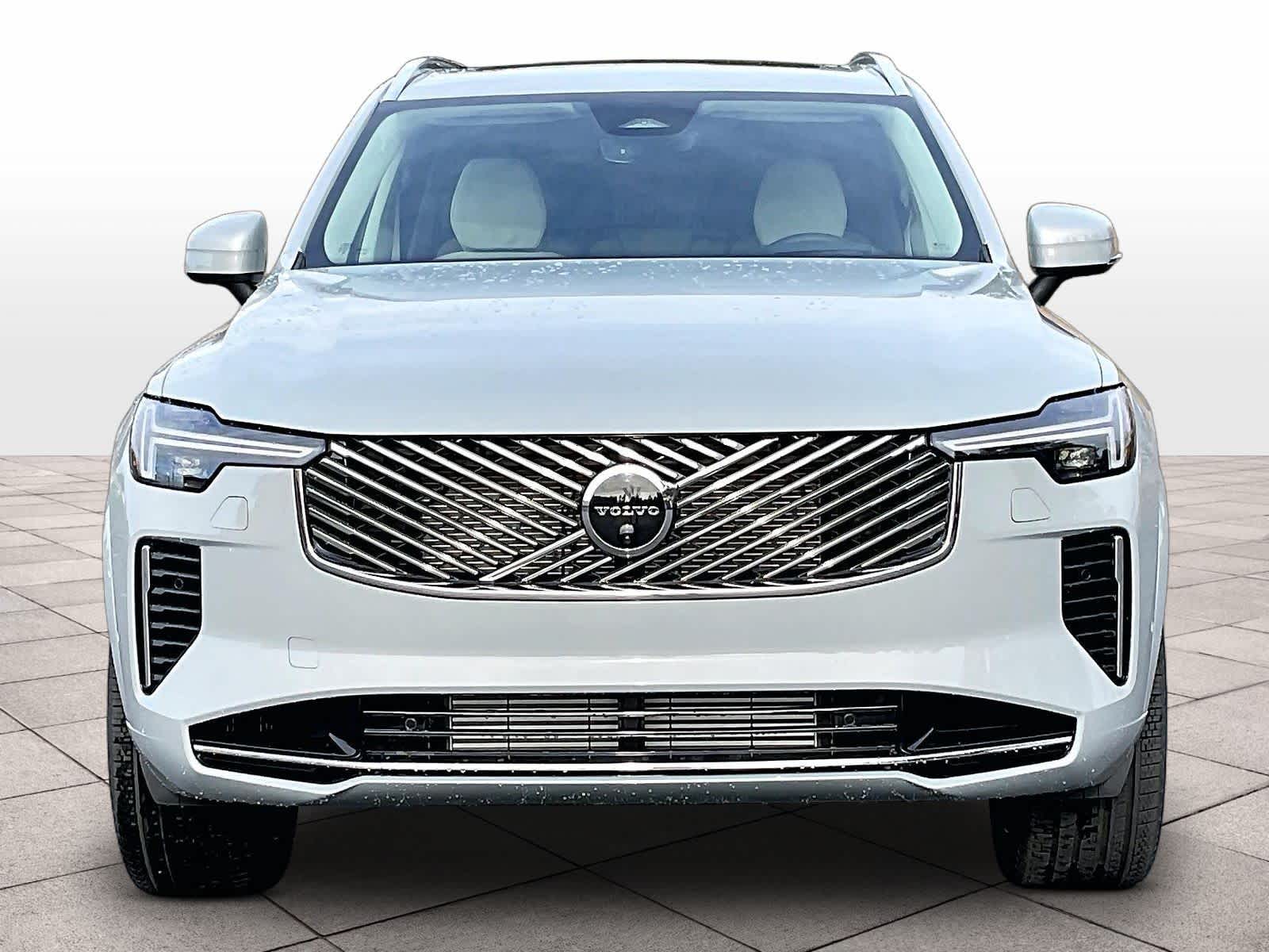 2026 Volvo XC90 plug-in hybrid T8 Ultra 7-Seater photo 4