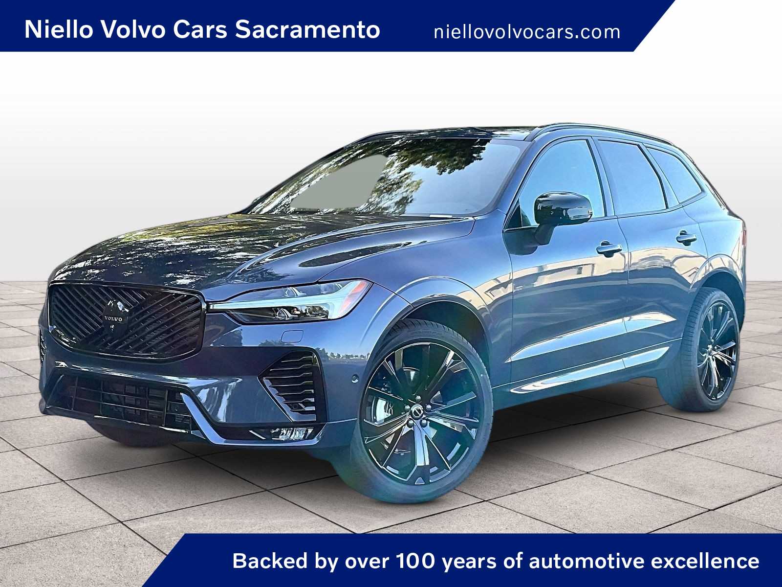 2026 Volvo XC60 B5 Ultra Black Edition Theme AWD's photo