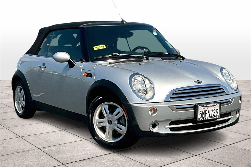 Used 2005 MINI Cooper Base with VIN WMWRF33435TF62504 for sale in Roseville, CA