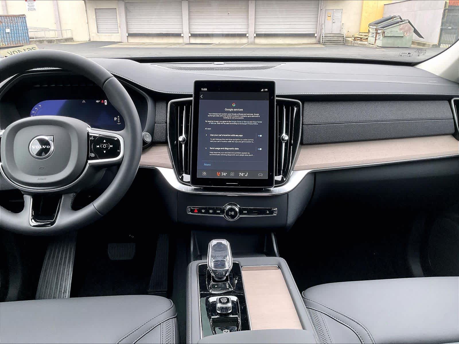 2026 Volvo XC90 Plus - Photo 9