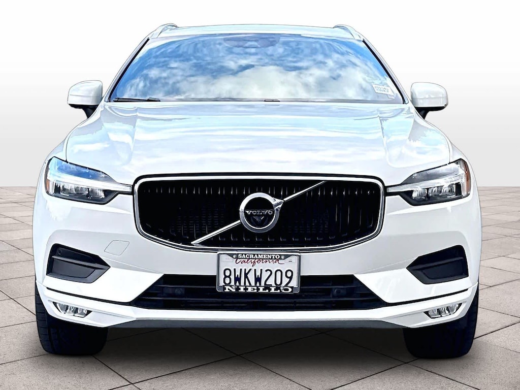 Used 2021 Volvo XC60 Momentum T5 AWD
