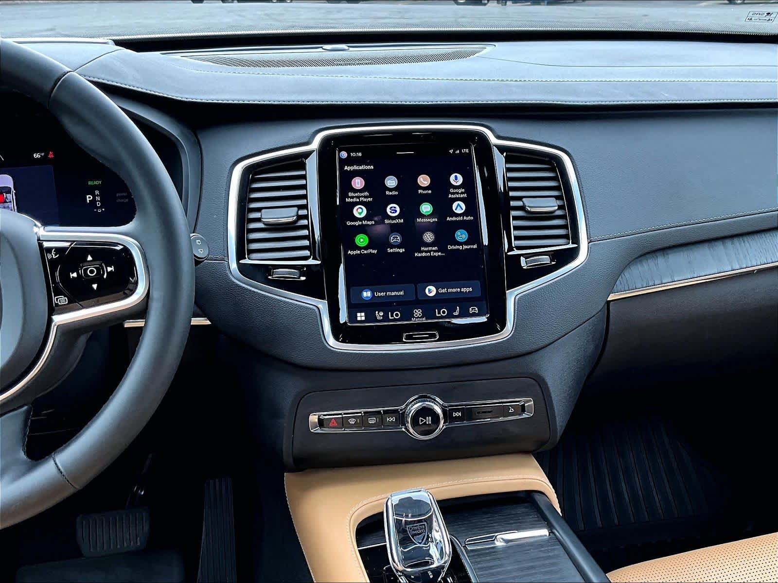 2024 Volvo XC90 Recharge Plug-In Hybrid Ultimate Bright Theme photo 6