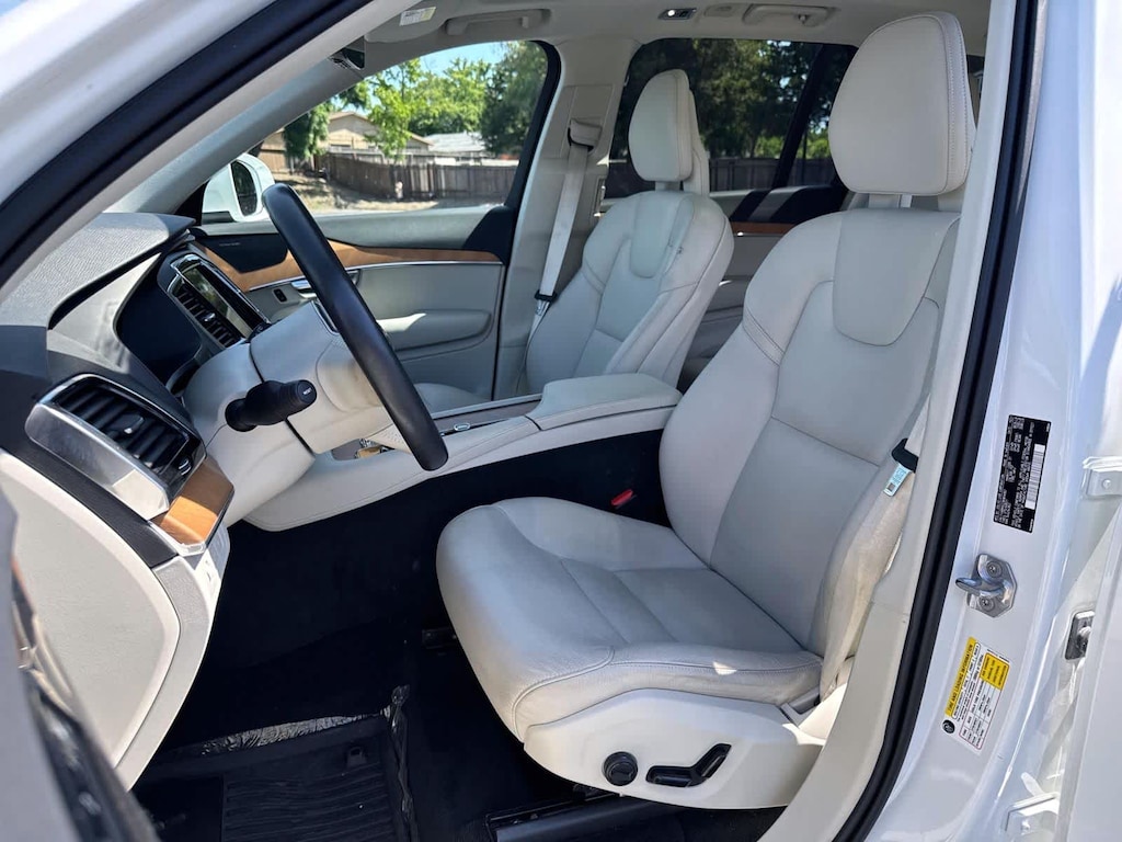 Used 2022 Volvo XC90 Recharge Plug-In Hybrid Inscription Expression T8 eAWD PHEV 7P