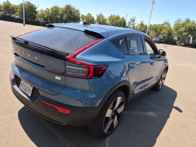 2023 Volvo C40 Recharge Ultimate photo 2