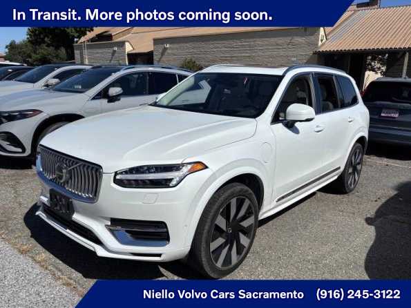 2023 Volvo XC90 T8 Recharge Ultimate Bright Theme 4WD's photo