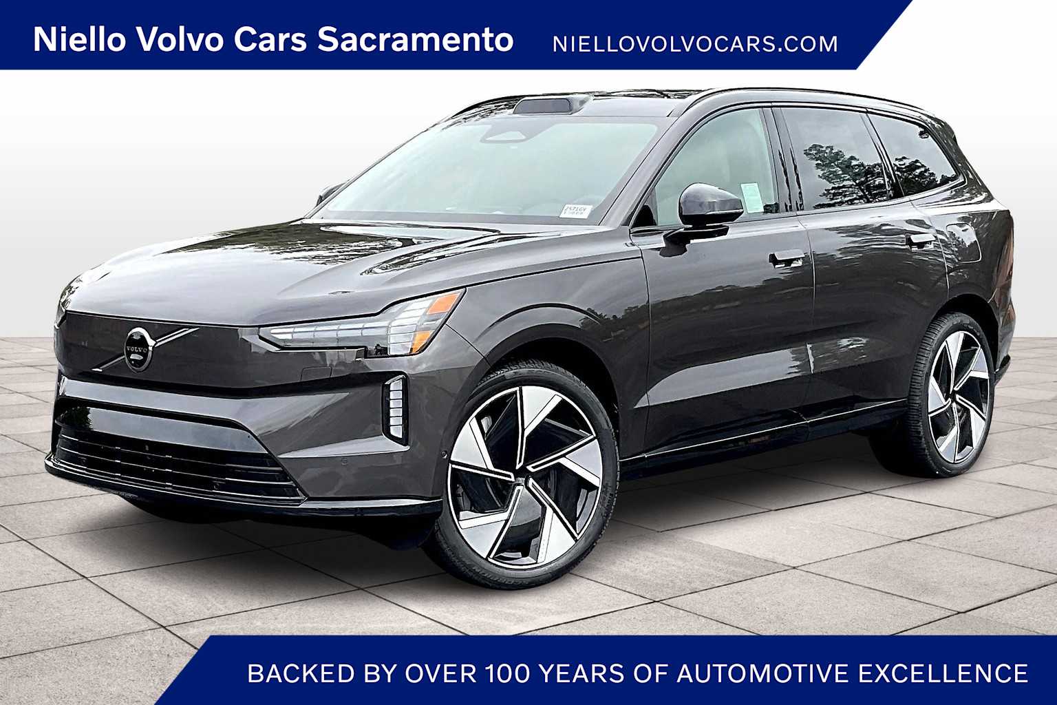 2025 Volvo EX90 Ultra's photo