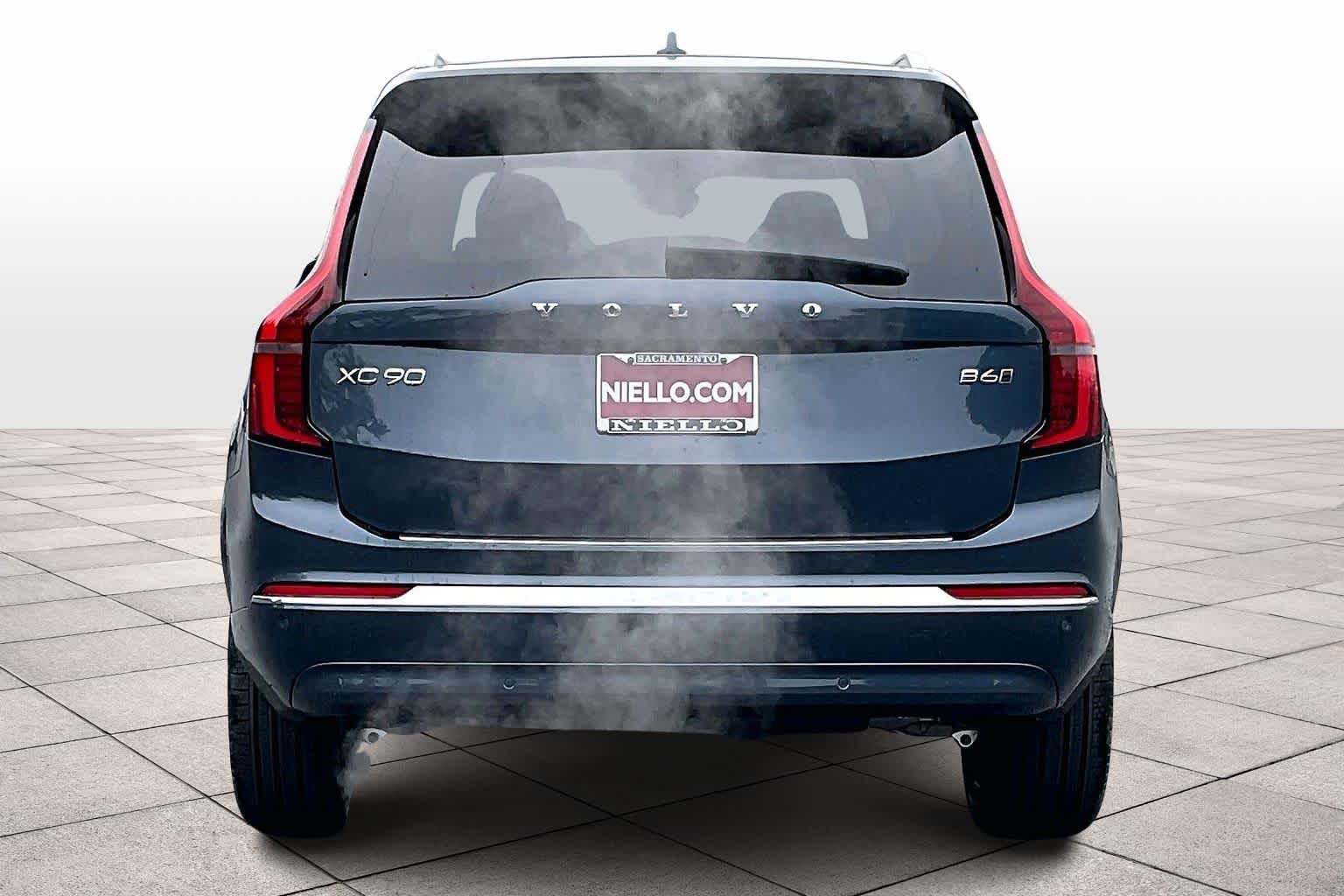 2026 Volvo XC90 B6 Plus 7-Seater photo 5