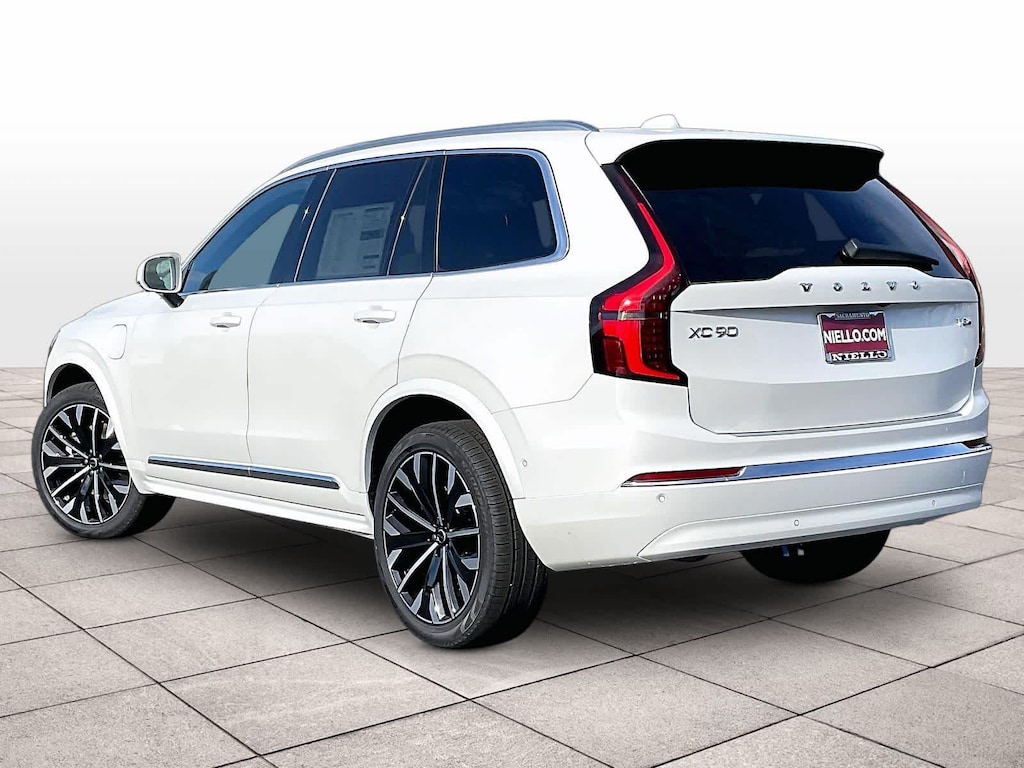 Used 2026 Volvo XC90 plug-in hybrid T8 Plus 6-Seater SUV