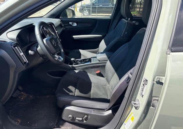 2023 Volvo C40 Recharge Pure Electric Ultimate photo 4