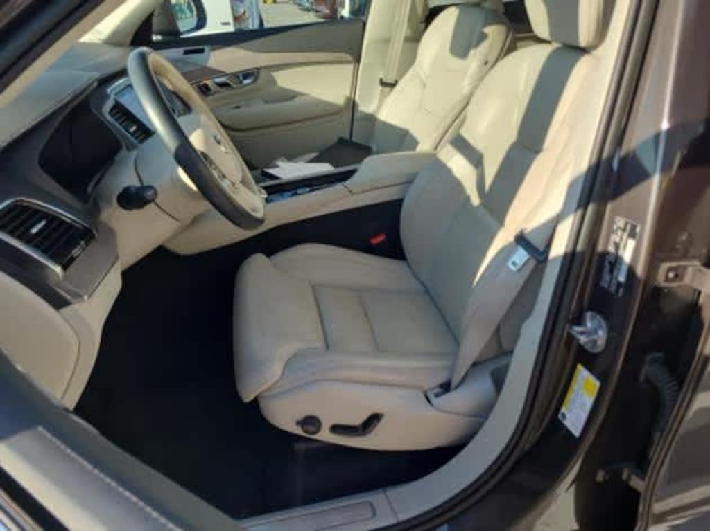 Certified 2023 Volvo XC90 Recharge Plug-In Hybrid Ultimate T8 eAWD PHEV 6P