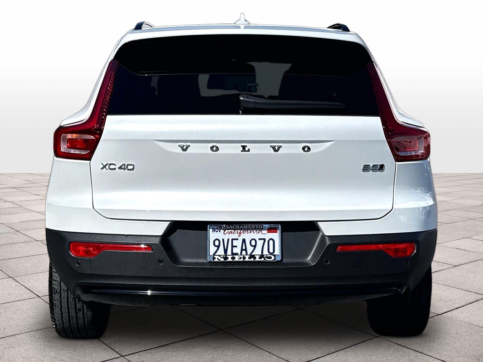2026 Volvo XC40 Plus - Photo 6