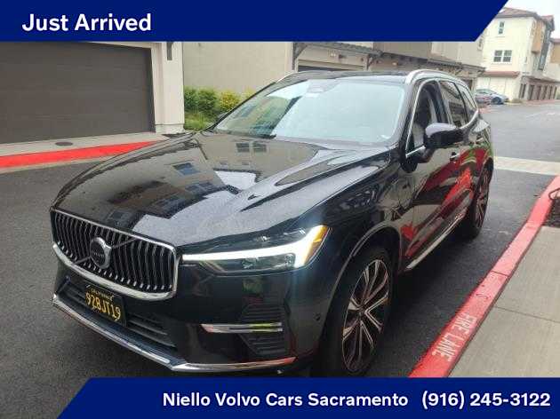 2023 Volvo XC60 Ultimate's photo