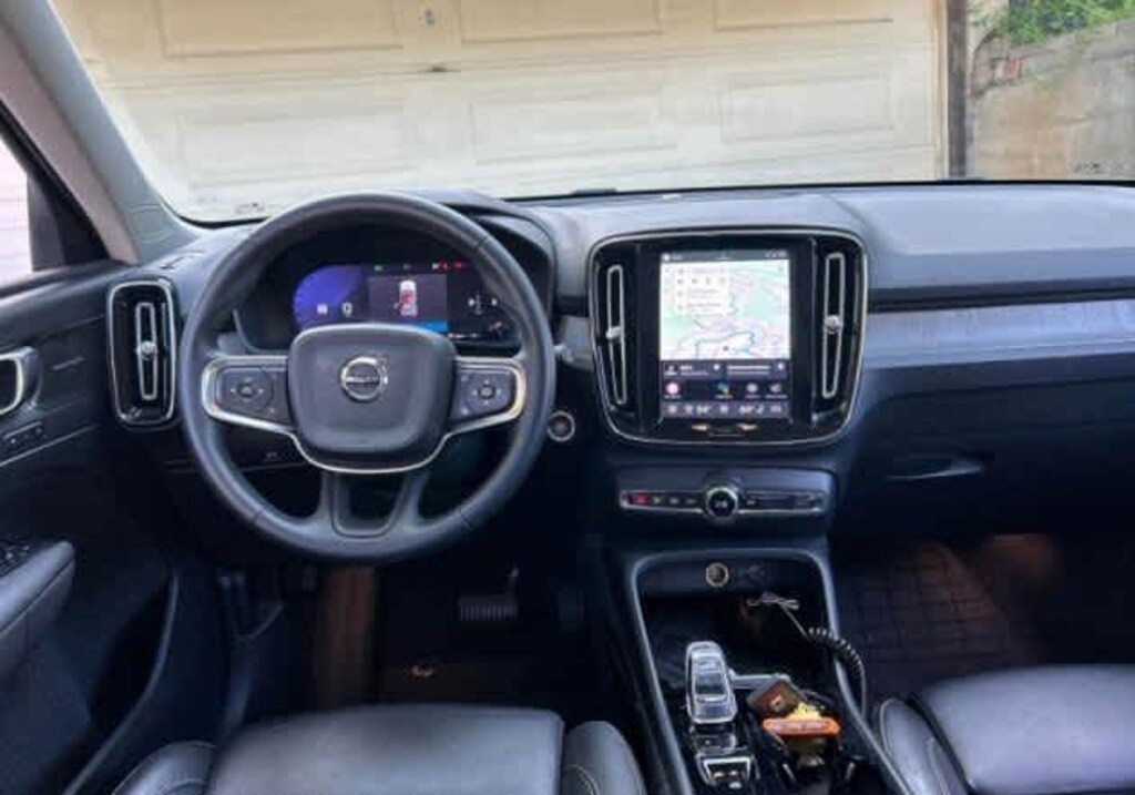 Used 2023 Volvo XC40 Plus Dark Theme B5 AWD