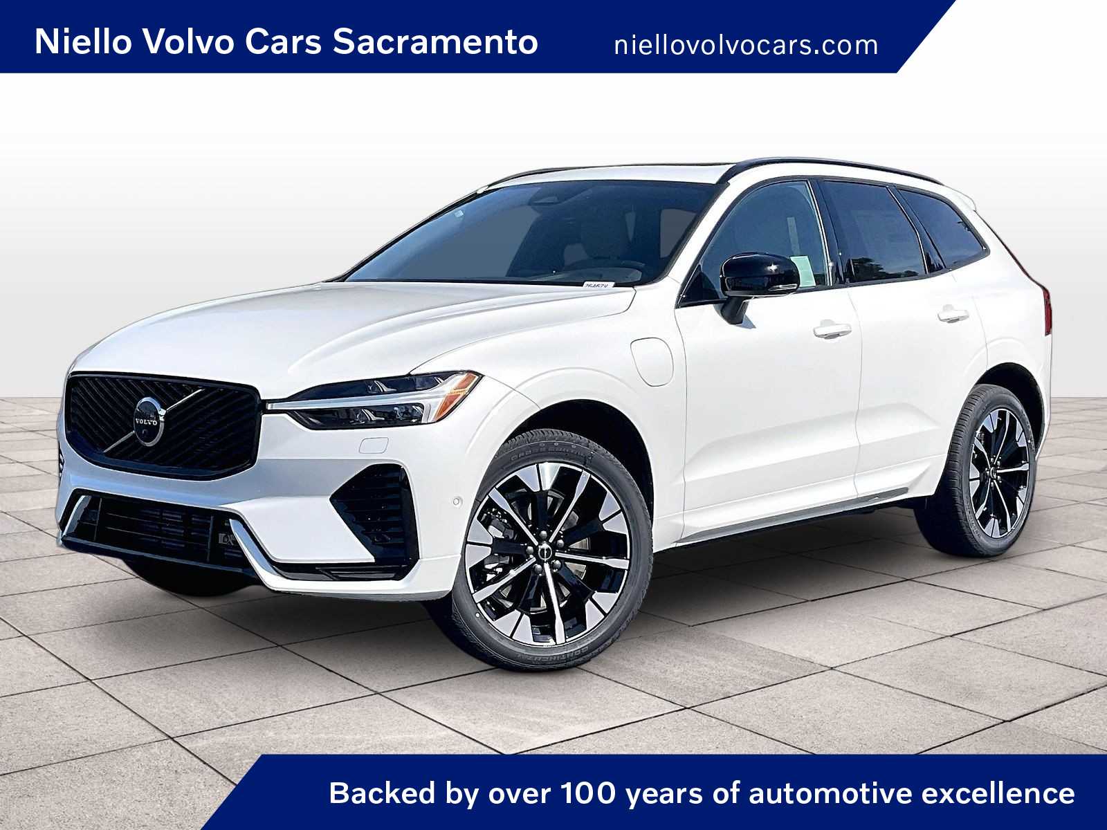 2026 Volvo XC60 T8 Plus Dark AWD's photo