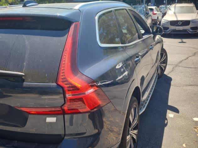 2023 Volvo XC60 Recharge Hybrid Ultimate T8 eAWD photo 2