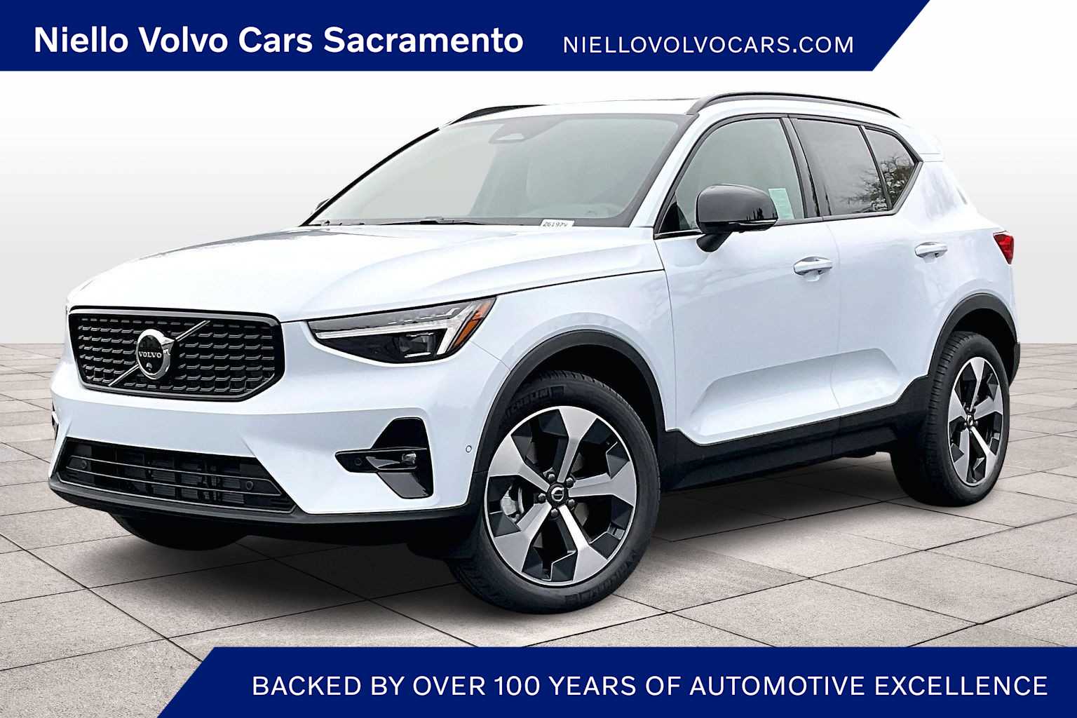 2026 Volvo XC40 Plus's photo