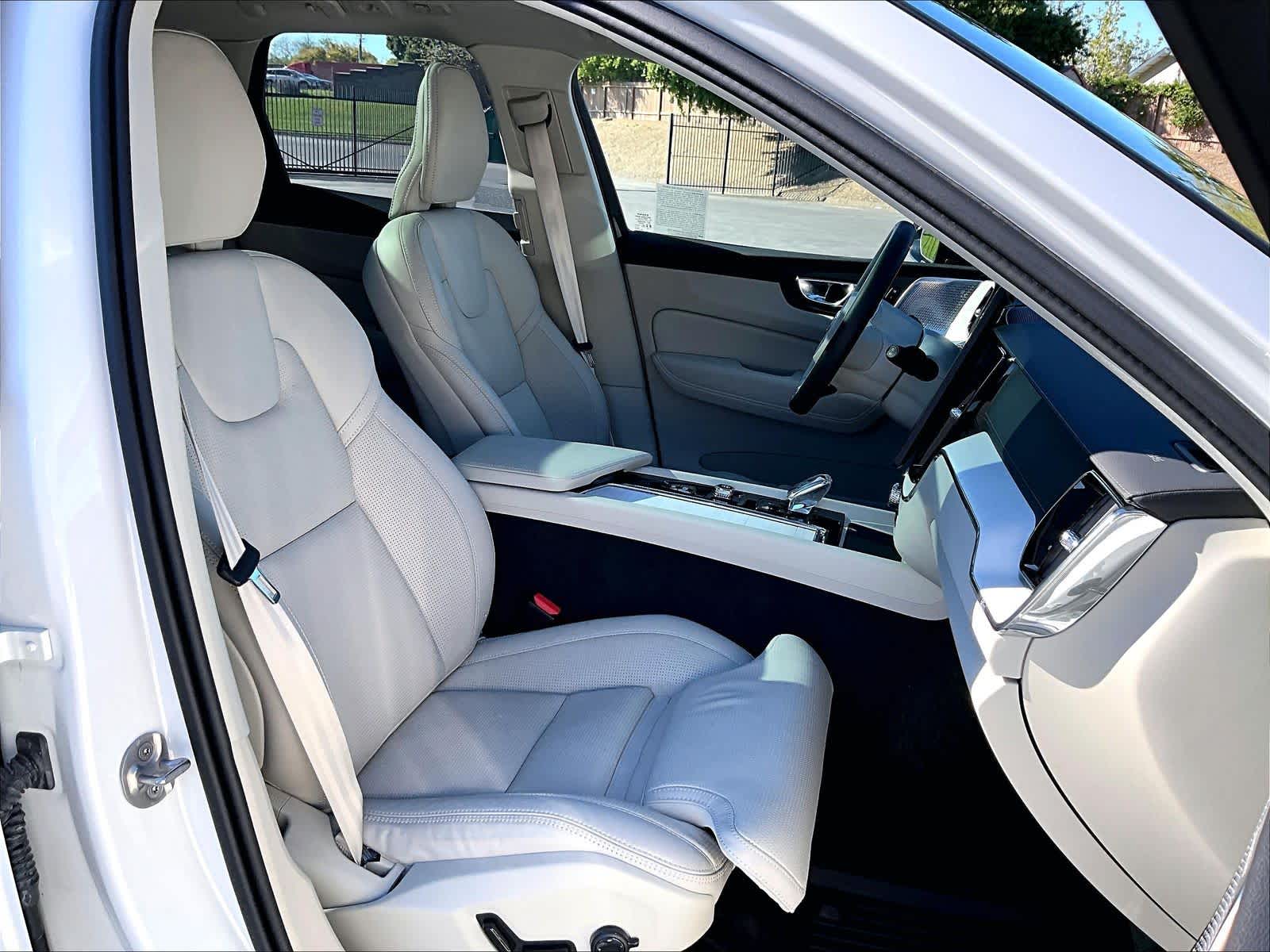 2026 Volvo XC60 Ultra photo 3