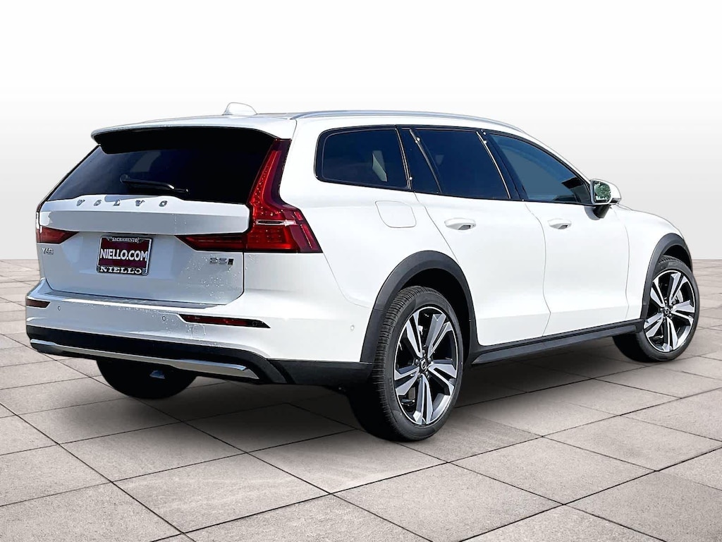 New 2026 Volvo V60 Cross Country B5 Plus Wagon