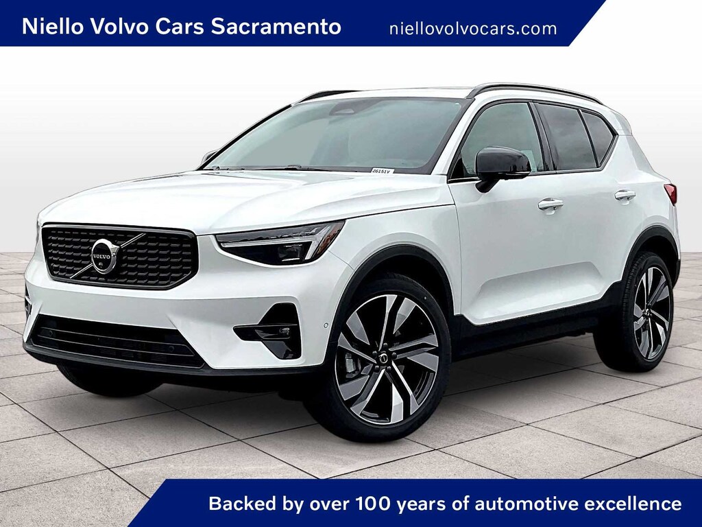 Used 2026 Volvo XC40 B4 Plus SUV