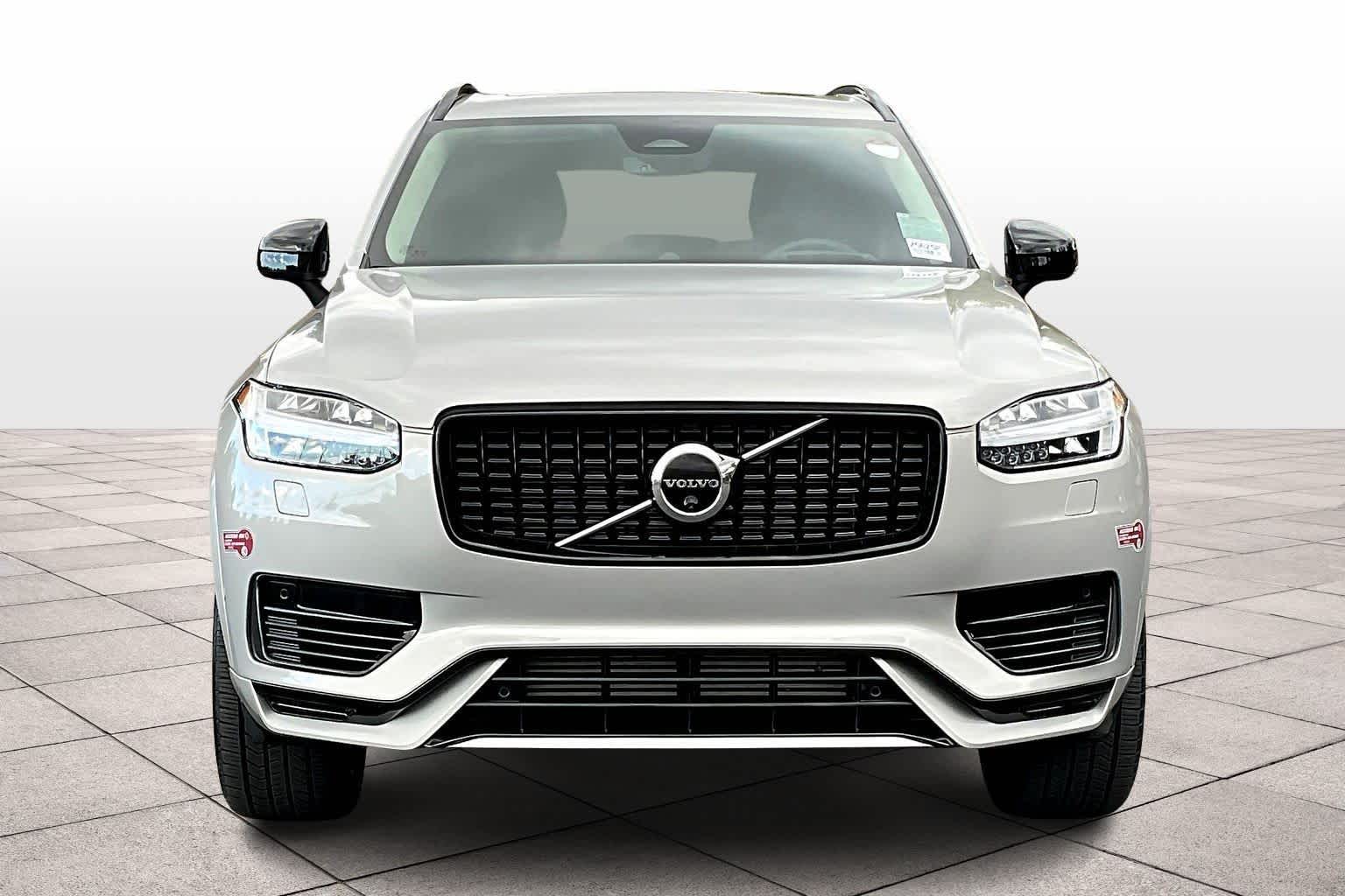 2023 Volvo XC90 Recharge Ultimate T8 photo 2