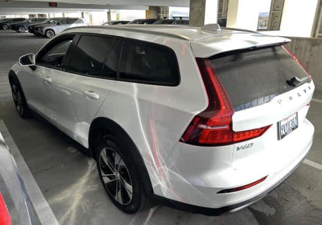Used 2025 Volvo V60 Cross Country Plus B5 AWD