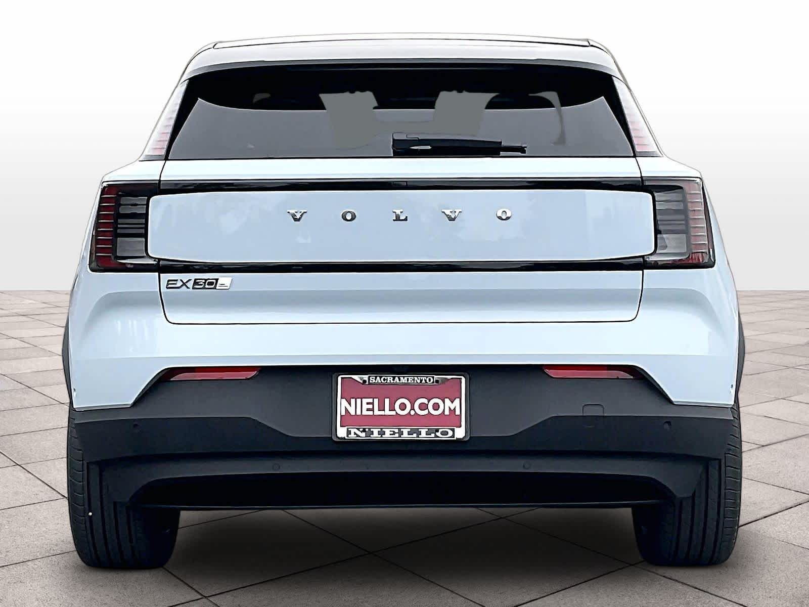 2026 Volvo EX30 Twin Motor Ultra photo 5