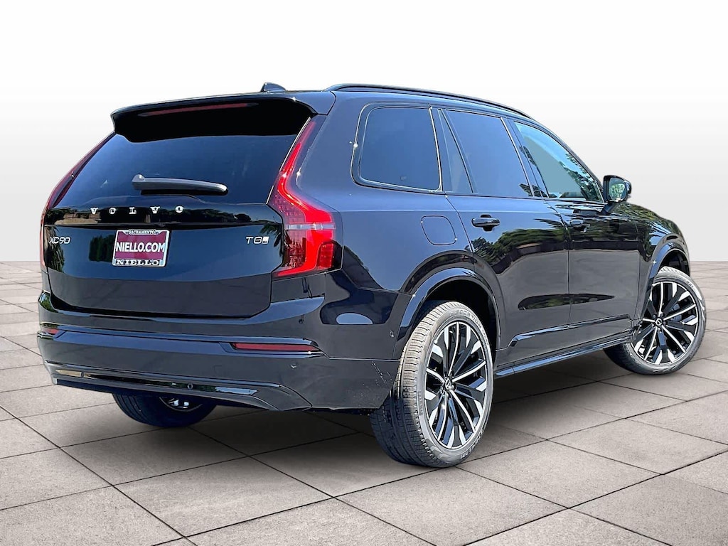 New 2026 Volvo XC90 plug-in hybrid T8 Ultra Dark Theme 7-Seater SUV