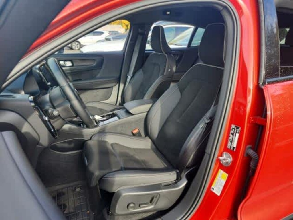 Certified 2023 Volvo C40 Recharge Pure Electric Ultimate Twin eAWD