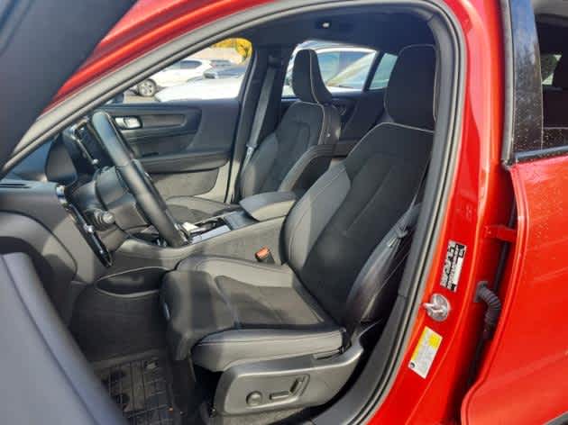 2023 Volvo C40 Recharge Ultimate photo 4