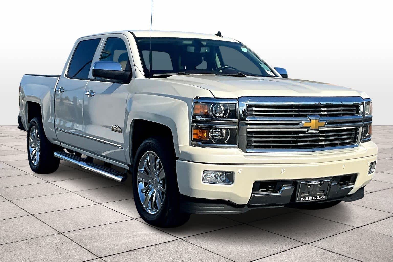 2014 Chevrolet Silverado 1500 High Country photo 2